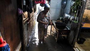 Anies: Jakbar Masih Belum Bebas Banjir, Kiriman Air dari Kali Angke Masih Mengintai