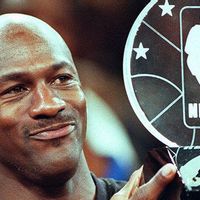 Tentang Michael Jordan yang Nyaris Dihantam Mike Tyson Gara-Gara Wanita