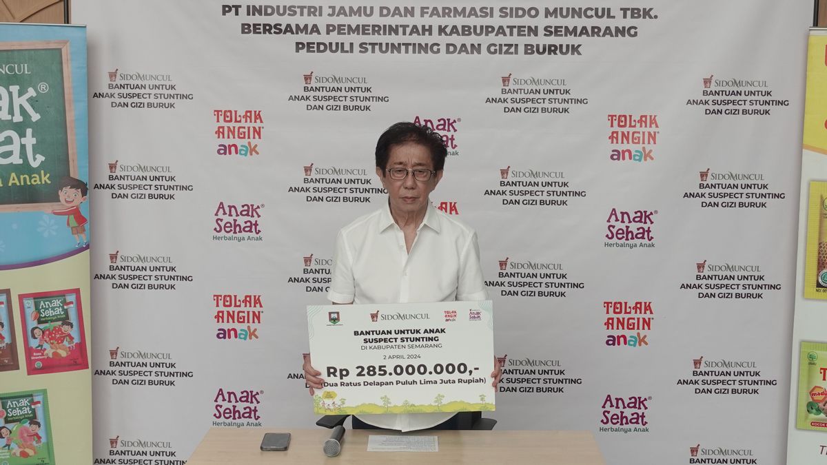 Sido Muncul Provides IDR 285 Million Aid For Stunting Children In Semarang