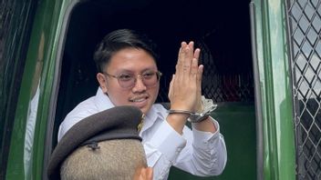 PN Bandung Vonis Resbob 2.5年の刑務所事件憎悪の言葉のスンダ族を侮辱する