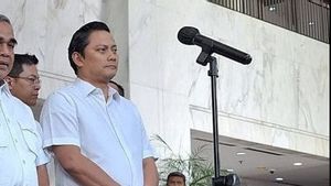 Prabowo的侄子Thomas Djiwandono的概况,他将被任命为财政部副部长