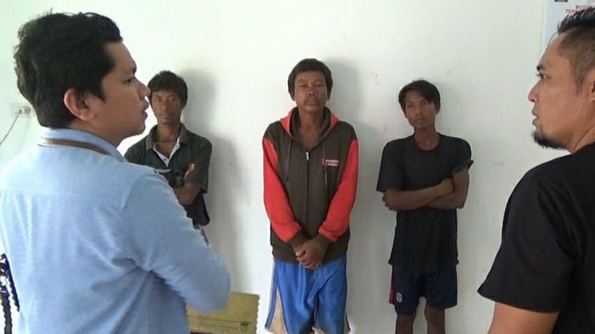 Immigration Documents Of 3 Myanmar Citizens Rescued By East Aceh Fishermen Will Be Examined