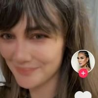 Makin Terbuka, Luna Maya Unggah Video Tersipu Malu Dicium Dimas Beck