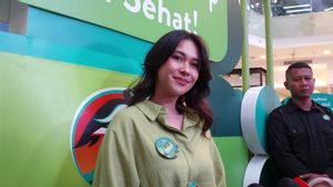 Nana Mirdad obligée d’apporter des coups de message jusqu’au truffage spécial de l’Indonésie lorsqu’elle quitte le pays