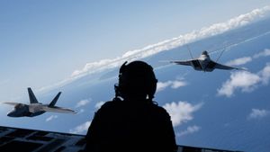 US Defense Minister Reminds Iran Fatal Consequences For Supporting Houthis