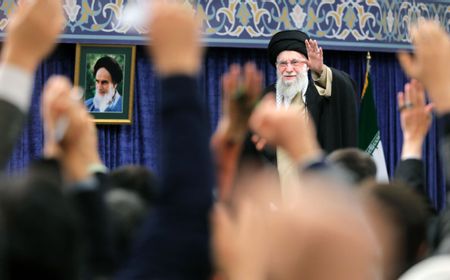 Ayatollah Ali Khamenei Sebut AS Salah Perhitungan Soal Iran dalam Beberapa Dekade Terakhir