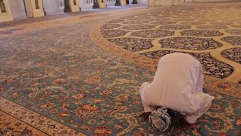 Differences between Salat Sunnah Muakkad and Ghoiru Muakkad Based on the Opinions of Ulama