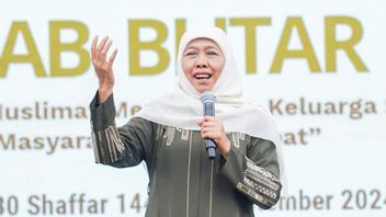 Khofifah Invites The Community To Increase Read Interests From Accurate Sources