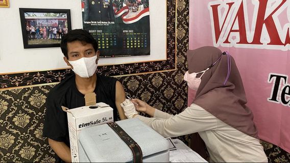 Terminal Kalideres Sediakan Vaksin Penguat untuk Pemudik