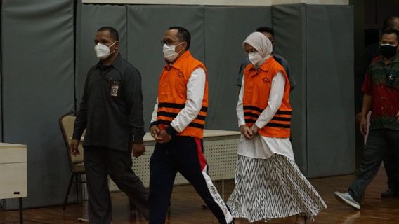 KPK Temukan Uang dan Barang Lain Usai Geledah Sejumlah Lokasi, Termasuk Rumah Pribadi Bupati Probolinggo