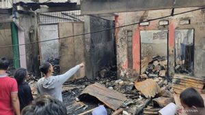 Akibat Kebakaran, Pemilik Warung di Tambora Mengaku Rugi Puluhan Juta