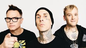 Blink-182 Beri Dukungan untuk Mark Hoppus yang Idap Kanker