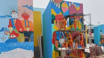 火灾后格姆布隆市场的复兴：用昂德尔-昂德尔壁画绘制的住宅墙