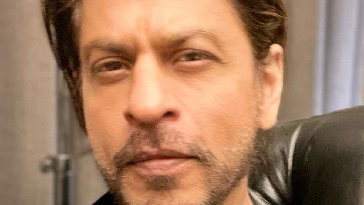 Shah Rukh Khan Meninggal Dunia dalam Kecelakaan Pesawat, Benarkah?