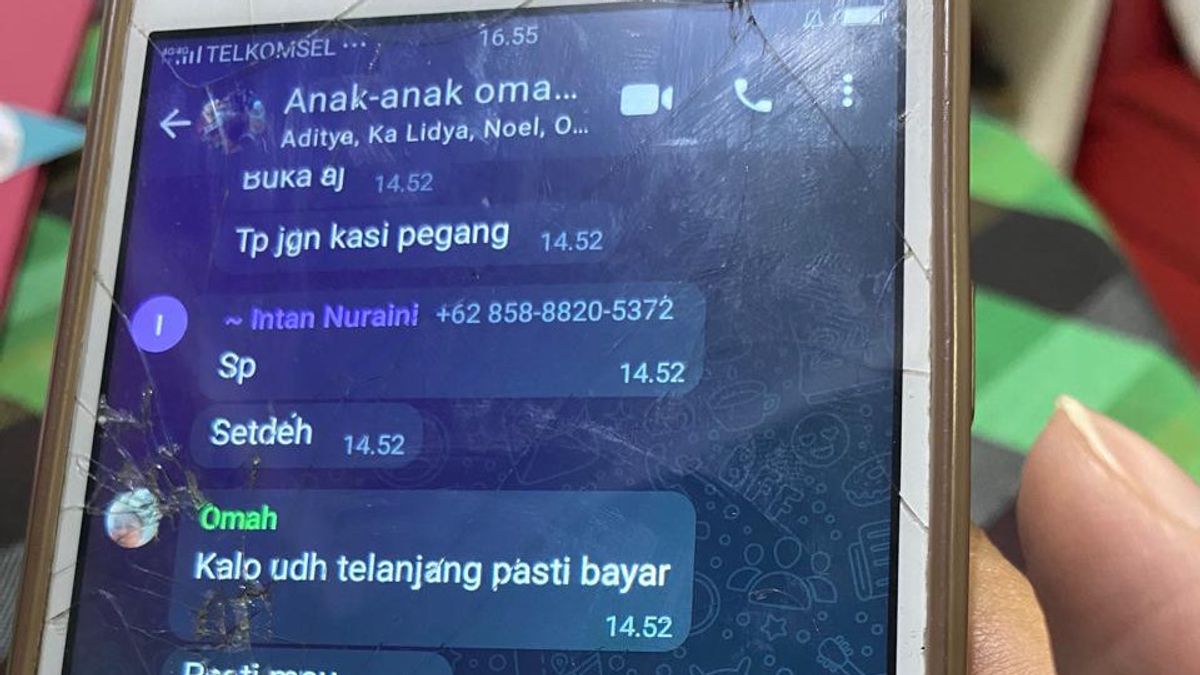 'If You Are Naked, You Will Pay' The Figure Of Oma In The WA Group Allegedly Related To The Prostitution Of Bekasi Children