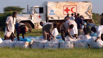 이란 전쟁이 수백만 명의 사람들에게 도움, 식량, 의약품을 막다