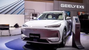 Geely EX5 Pamer Teknologi Kemudi 90 Derajat, Bisa Jalan seperti Kepiting