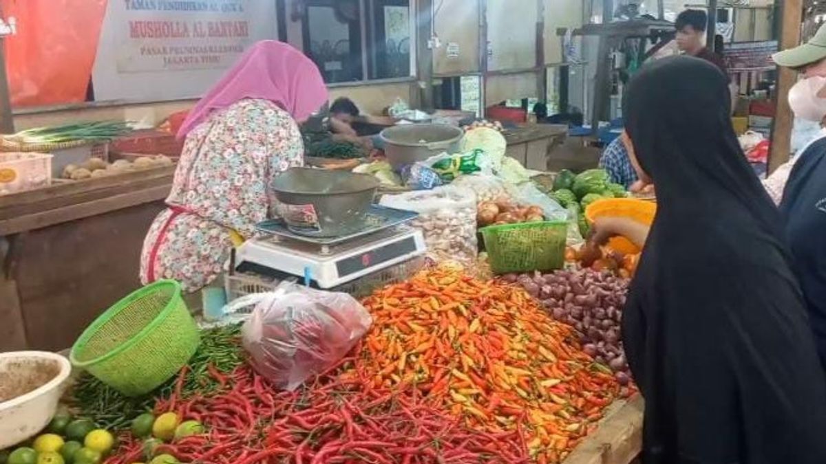 Chili Traders At Perumnas Klender Market: Can Change Prices 3 Times A Day