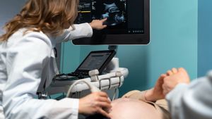 Adakah Cara Mengetahui Detak Jantung Janin dengan Tangan? Yuk Cari Tahu Jawabannya di Sini 