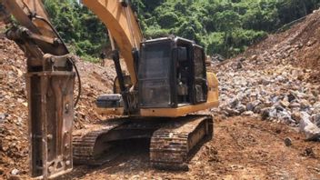 الشرطة الإقليمية Sultra تعمل على منجم الحجر الجيري غير القانوني في شمال كوناوي ، 2 حفارات مضبوطة