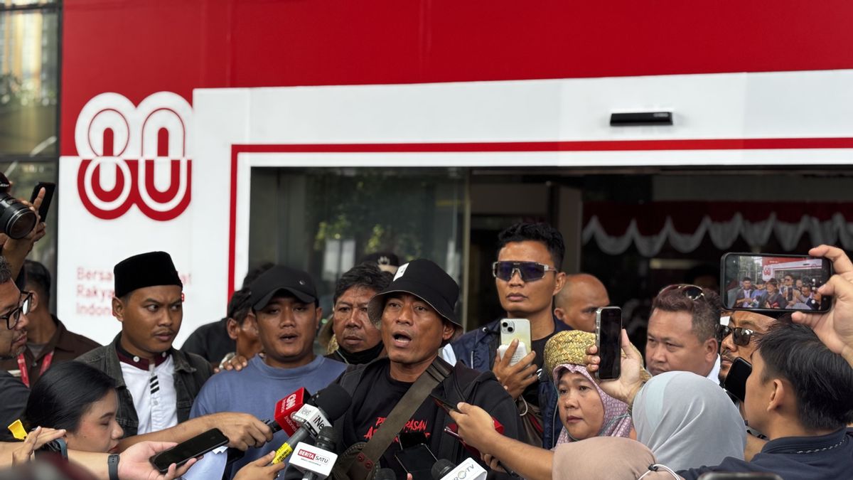 Pati Warga Bawa Tolak Angin Ke KPK, Desak Bupati Sudewo Jadi Tersangka