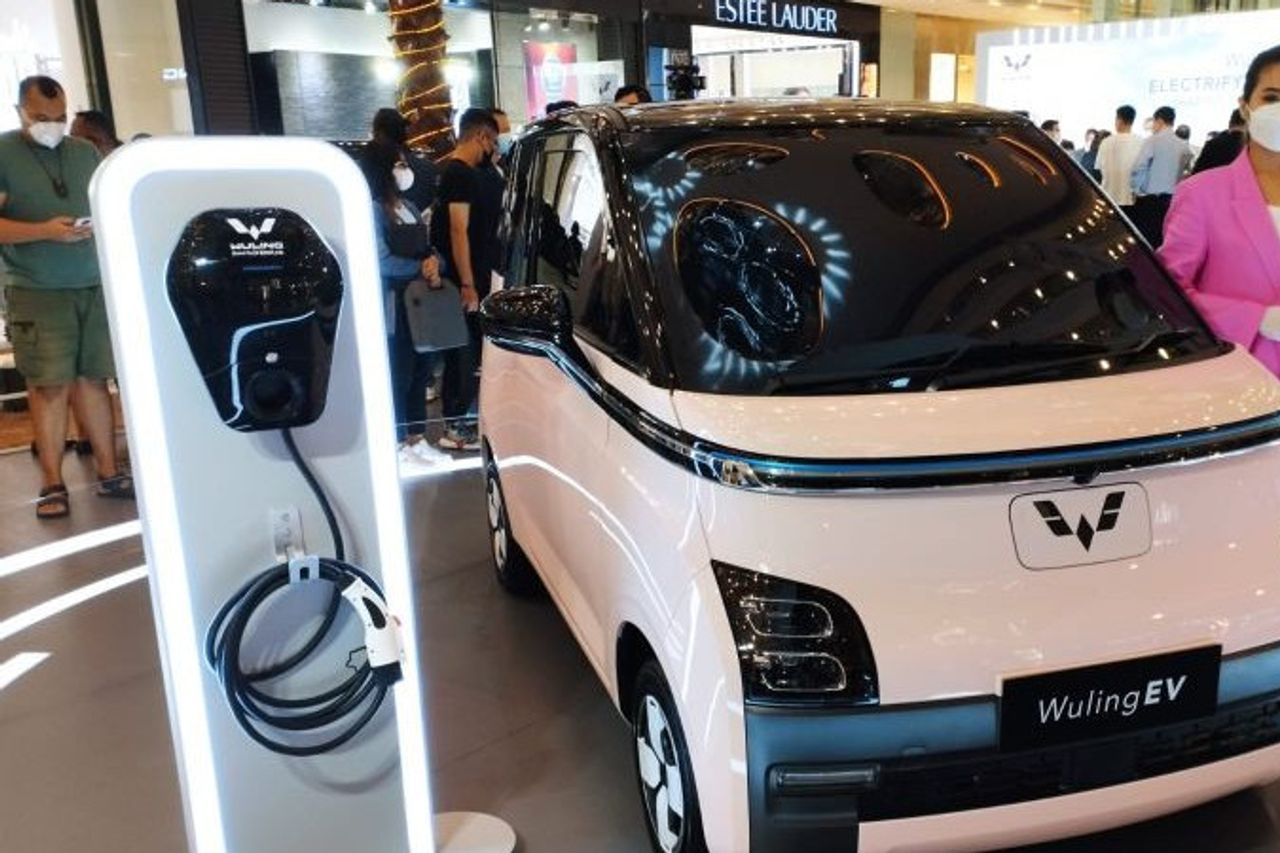 五菱汽車がインドネシア市場初の電気自動車を発表