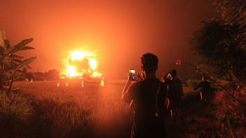 الشرطة المشتبه به انفجرت تسرب دبابة في مصفاة نفط بالونجان