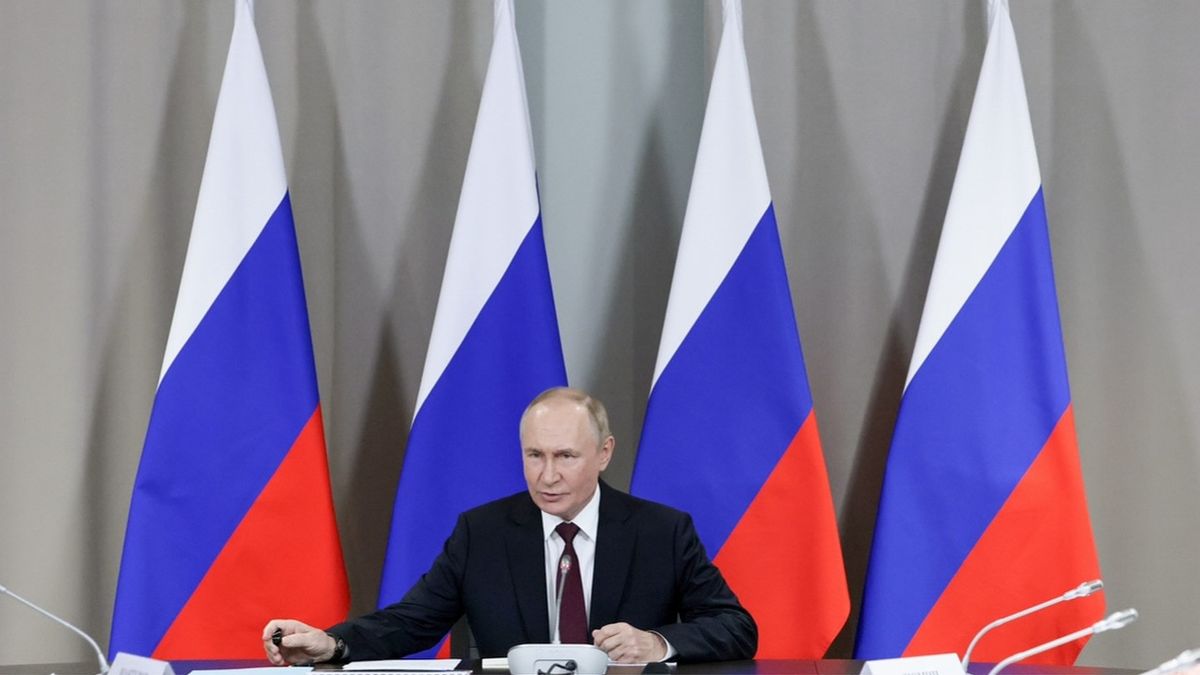 Putin Tegaskan Pasukan Asing di Ukraina Jadi Target Sah Serangan