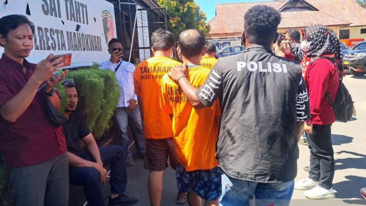 2 acteurs de manipulation de grammes d’or dans le village de Manokwari arrêtés, un profit de 220 millions de roupies