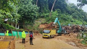 16 Orang Korban Banjir Bandang-Longsor Pesisir Selatan Ditemukan Meninggal