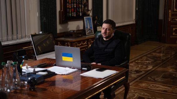 Trump Warns Ukraine Not to Attack US Interests