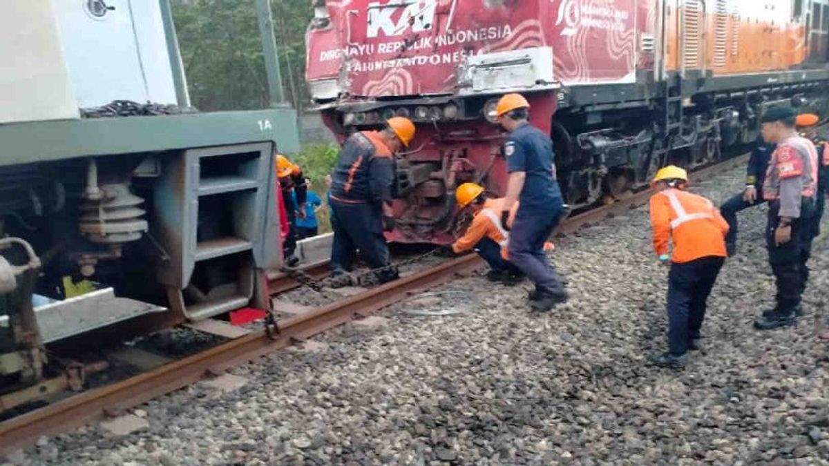 Masinis entrant dans l’hôpital Imbas camion s’est érodé sur la piste Sentolo-Rewulu DIY, PT KAI Tumpuh Lines juridiques