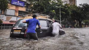 Korban Tewas Banjir di Bengaluru India: 2 Tersambar Petir, 2 Tersengat Listrik, 1 Tertindih Tembok