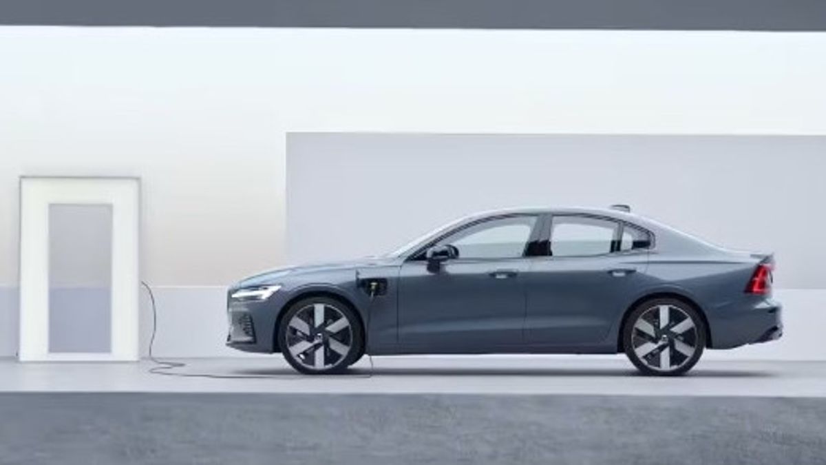 Ada Penyegaran untuk Volvo S60 PHEV Edisi Tahun 2024, Apa Saja?