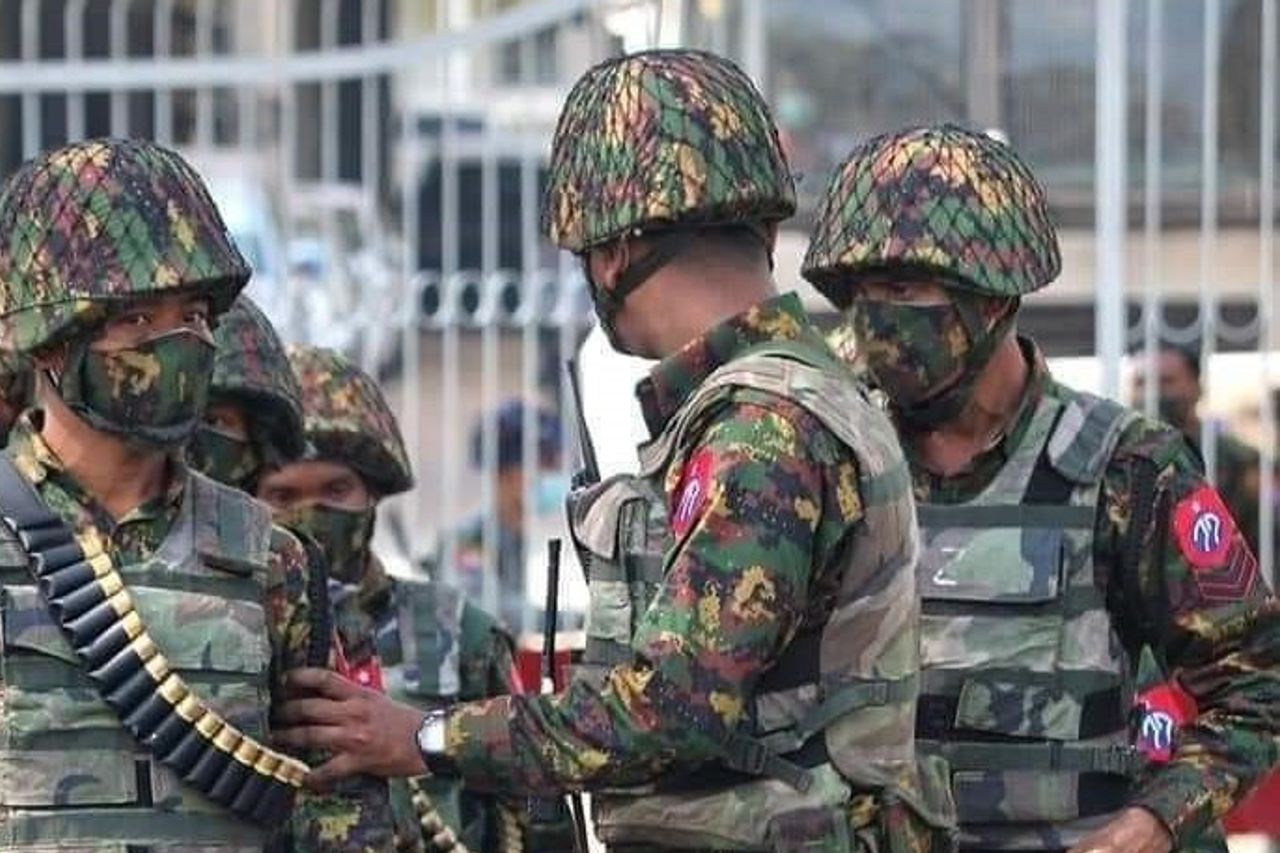 Arms Contact With CDF: Five Soldiers Of The Myanmar Military 
