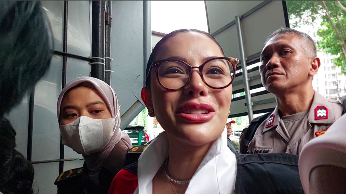 Bakal Hadapi Putusan Sela Kasus Pengancaman dan TPPU, Nikita Mirzani Akui Siap