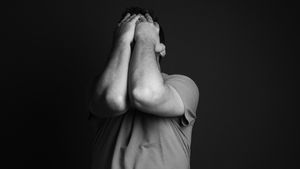 Mengenal Ciri-Ciri Anxiety Lengkap dengan Penyebab dan Cara Meredakan Gejalanya