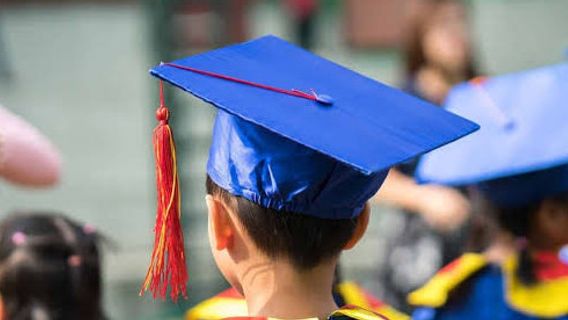 Pemprov DKI Tegaskan Wisuda Sekolah Tak Boleh Membebani Orang Tua