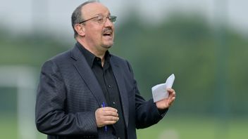 Benitez Wants To Win The Hearts Of Everton Fans Despite Having Stigma Liverpool Is In His Blood