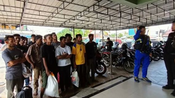 Riau Regency Immigration Inspecte 20 WNA Bangladeshs bloqués