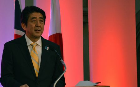 Mantan Perdana Menteri Shinzo Abe: Jepang dan AS Tidak Bisa Tinggal Diam Jika China Serang Taiwan