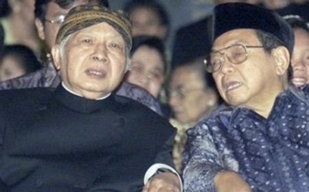 Gus Dur Minta Jaksa Agung Usut Kasus Korupsi Soeharto dalam Sejarah Hari Ini, 1 November 1999