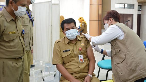 Anticipant L’affaire Omicron, Des Centaines D’appareils Civils D’État Dans La Régence De Tangerang Reçoivent Des Vaccins De Rappel