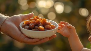 Baik untuk Tumbuh Kembang! Berikut Beberapa Manfaat Kurma untuk Anak yang Harus Orangtua Ketahui