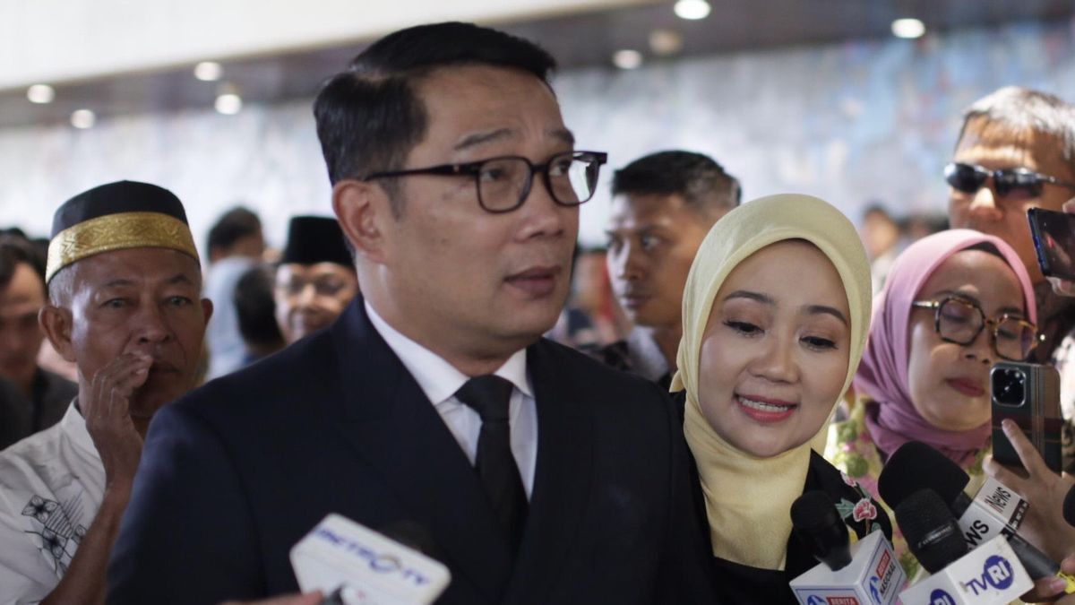 Ridwan Kamil Apologizes Publicly, Admits Many Mistakes to Atalia Praratya