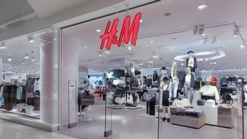 Destroyed By The COVID-19 Pandemic, H&M Will Close 350 Stores All Over The Country