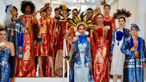 NYIFW 2024  Kembali Digelar, Padu Padan Fashion dan Budaya Memperkaya Penampilan 