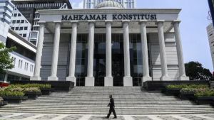 Tanggapan Istana Soal Kontroversi Pelantikan Guntur Hamzah Jadi Hakim MK 