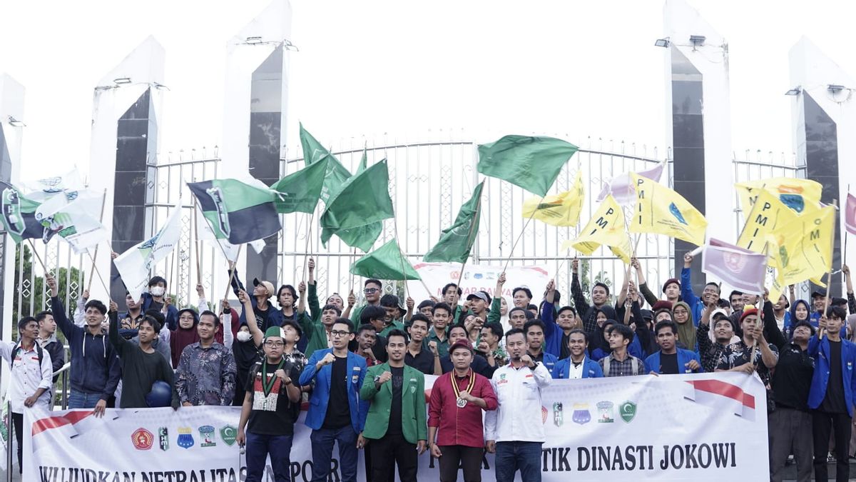 Hundreds Of Students In Medan Call For Rejection Of Dynasty Politics