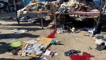 路透社记者对巴格达市场自杀式炸弹袭击的证词：血鞋散落